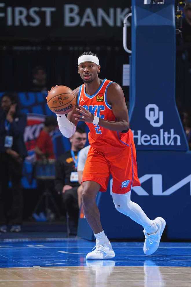 鞏固聯(lián)盟第一！亞歷山大39分雷霆送殘陣?yán)销?連敗 沃克30分