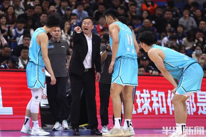 鲁媒：刘维伟接到邀约，将前往美国见证杨瀚森NBA首秀