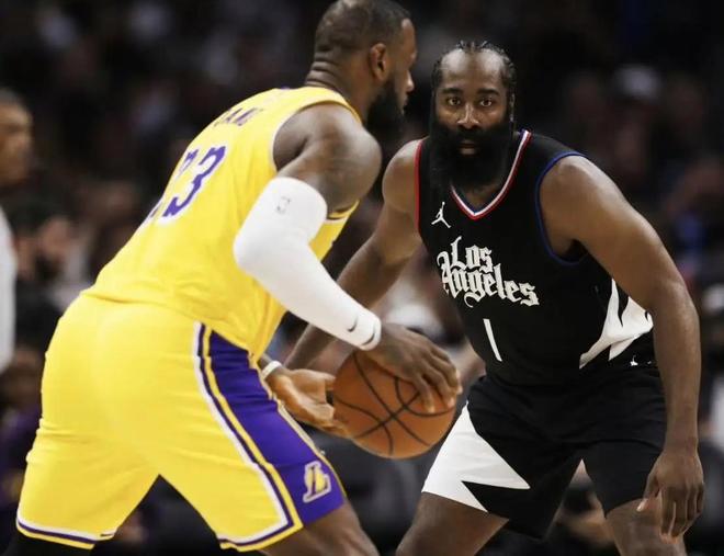 主动降薪，成NBA最无私的球星！感谢哈登，这次该你有机会拿冠军