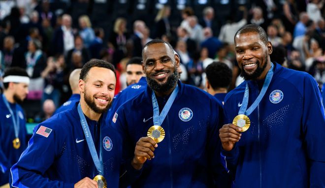 无视塔图姆！美媒晒现役各位置前五球员，网友：NBA没落至此