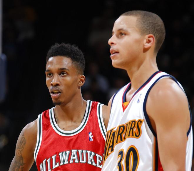 詹宁斯评NBA历史各位置最强球员：老詹库里上榜，乔丹意外落选