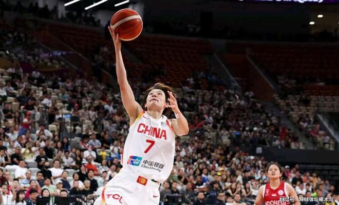 罗欣棫13分杨力维13分张子宇13分 亚洲杯中国女篮110-59击败印尼