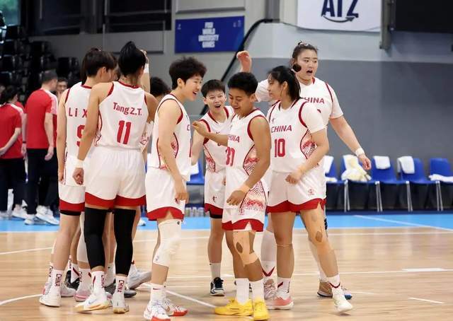 荡气回肠！中国女篮81-69逆转美国 夺世大运2连冠 刘禹彤9分3篮板