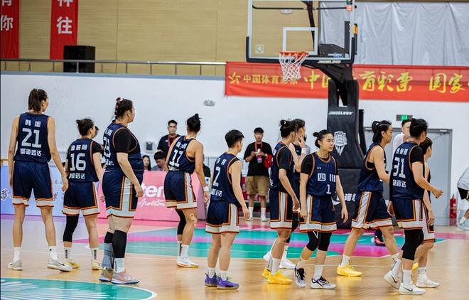 残暴！李梦10中10轰25分 带队狂胜109分 宫鲁鸣不要李梦 合理吗？