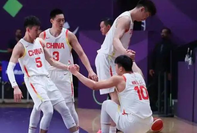 亞洲杯中韓大戰(zhàn)！中國死掐韓國外線沖擊四強，韓國主帥表取勝決心