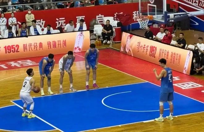 广东92-105遭遇开门黑！徐杰空砍29分，杜锋以赛代练成输球真因？
