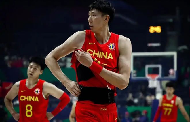 伤病好了！周琦将为四川出战TAT巡回赛，球迷：有钱什么比赛都打