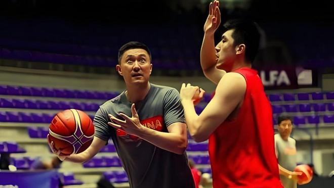 虽然赢了，但并不痛快!小鲨鱼杜锋上课,赵继伟替补不输胡明轩徐杰