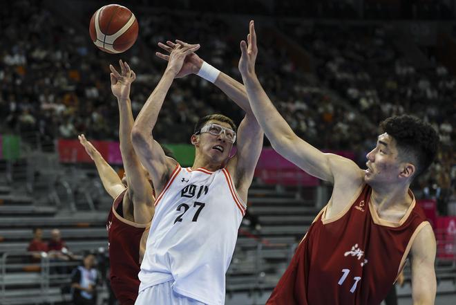 全运男篮-浙江淘汰四川晋级决赛 余嘉豪14+9隔扣胡金秋