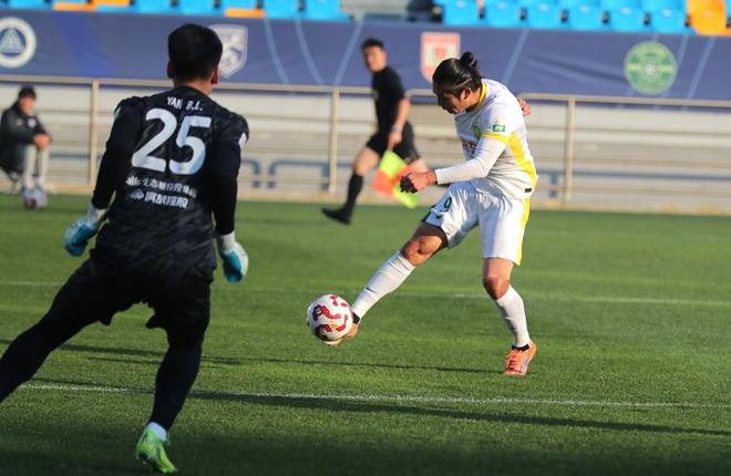 张玉宁枪管发烫！末轮发飙冲金靴 河南真下本！泰国拉练剑指亚冠