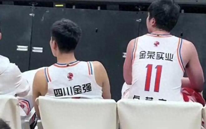 重磅：四川男篮联名讨薪引发热议：全运会为何一掷千金