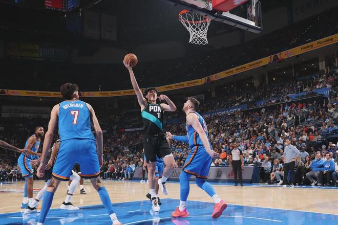 杨瀚森的防守，真的很“灾难”！CBA的最佳防守球员，怎么了？