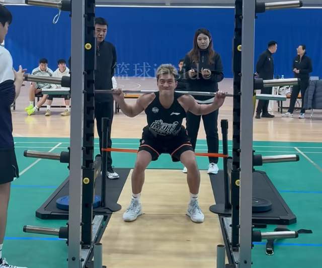 郭艾伦通过体测！深蹲拉满，五点投篮25中15，状态不错期待好发挥