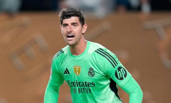 记者：库尔图瓦因肠胃炎退出训练，预计无法出战奥林匹亚科斯