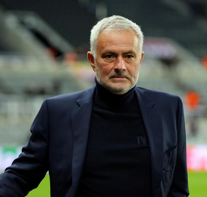 一场2:0，让穆里尼奥终结6年等待！欧冠赢下生死战，送4冠王8连败