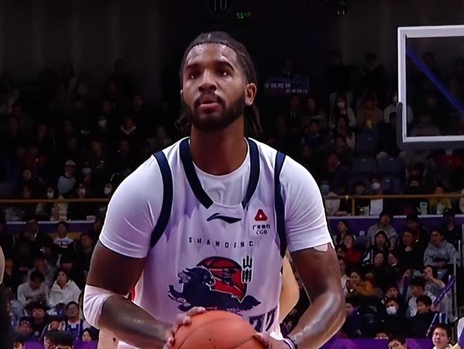 山东男篮赛季首战憾负北控，陈林坚显射手本色，里勒独砍36分