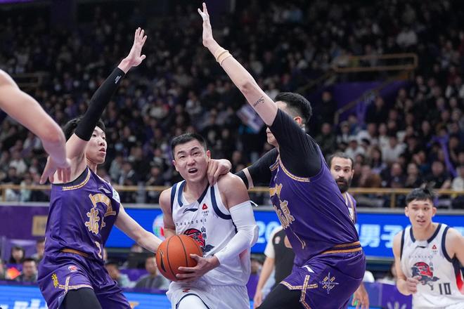 山东男篮再战北控，三个要素左右胜负，小外援之痛困扰邱彪