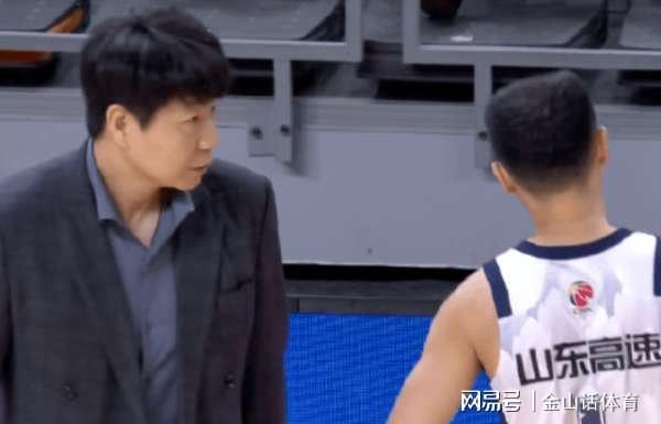 面对面！国家队后卫得0分，1米78后卫22分，赛后付政浩说了大实话