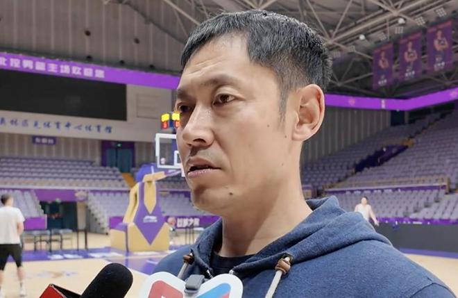 直面困境！张庆鹏：兄弟齐心必将克服困难，里勒和沈梓捷很快回归