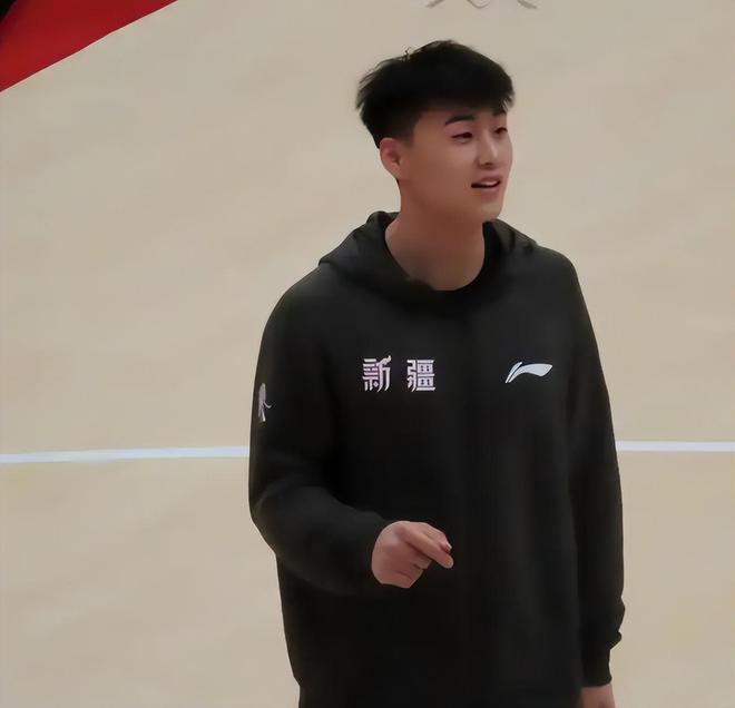 刘炜用人堪称一绝！葛浩然李炎哲效果拉满不重用，外援瞎调整！