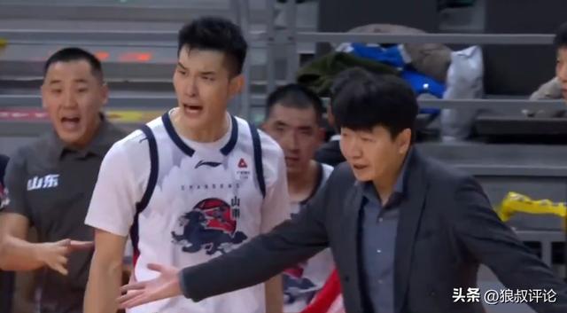 邱彪：我们有针对徐杰做出重点防守，但最终的结果显而易见