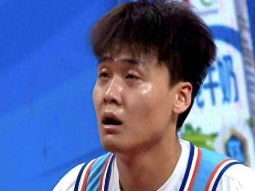 布朗23分广厦战胜北汽，孙铭徽22分完全有资格入选国家队