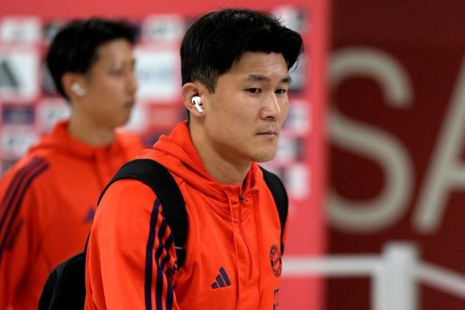 记者：金玟哉因牙齿和肌肉问题将缺席与海登海姆的比赛