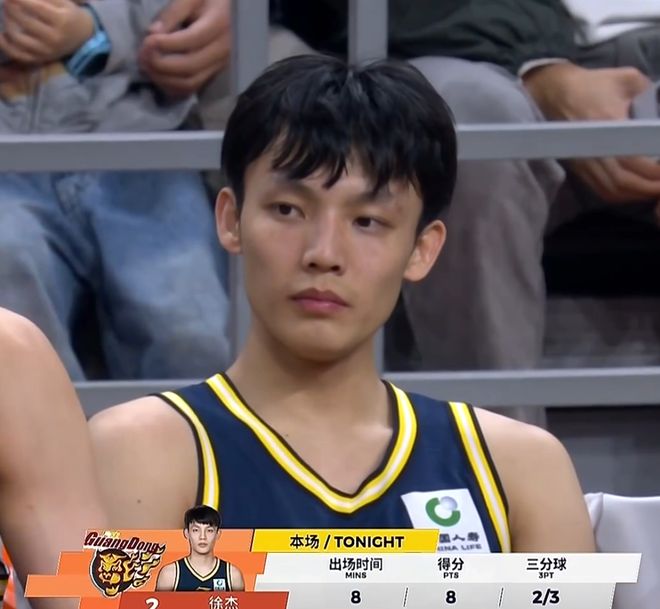 CBA疯狂一夜！广东遭浙江神奇绝杀，广厦惨败上海，深圳超级黑马