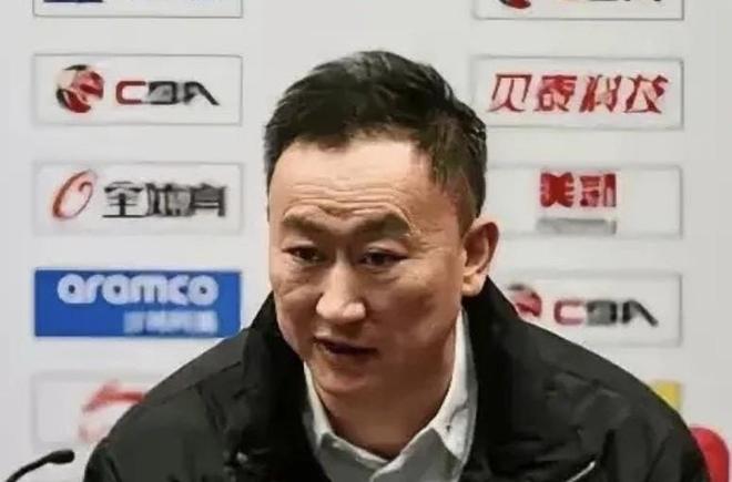 刘维伟：输球最大的责任在教练，目前球队的整体状态确实很差