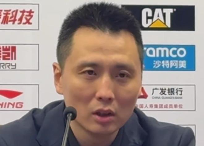 盧偉：現(xiàn)在球隊(duì)的狀態(tài)比賽季初好不少，出現(xiàn)問題要一步步解決