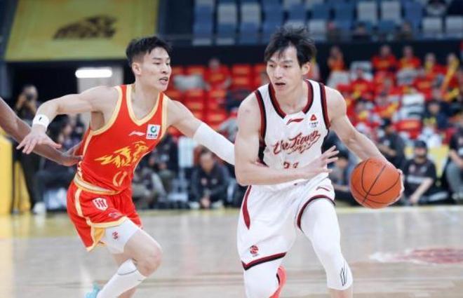 三後衛18投0中，浙江隊輸得不冤；四川同曦衝突多人被禁賽