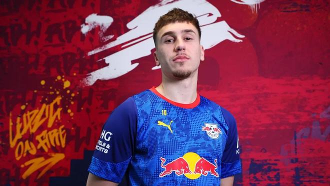 格魯達(dá)和梅西的故事，為何球王如此青睞于他？