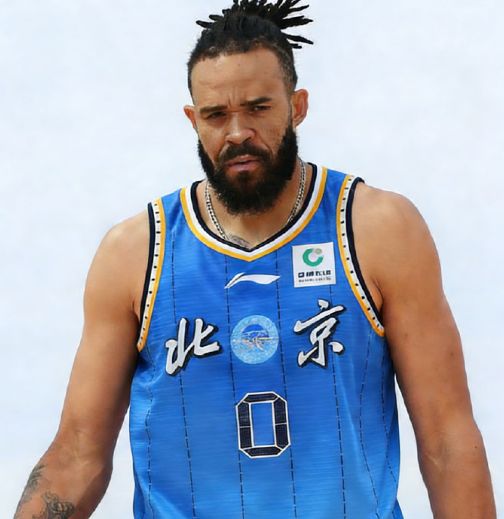 麥基加盟北京內(nèi)幕：薪水CBA頂級(jí)水平 多支強(qiáng)隊(duì)報(bào)價(jià)后選擇首鋼