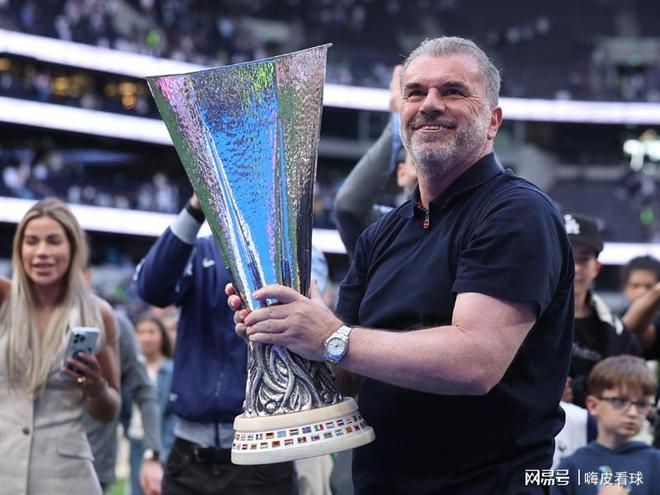 英超锁定欧冠奖励名额，，，，，穆里尼奥镌汰皇马，，，，，葡超才华冲前二