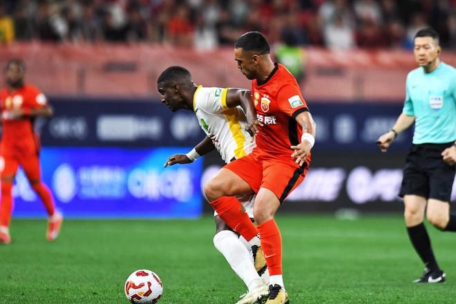 CCTV5+直播，力争开门红！超级杯上海海港对北京国安，或雨中进行