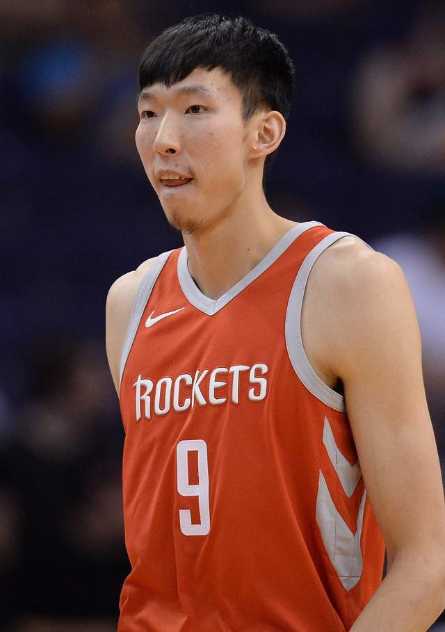 周琦:16年新疆夺冠后老板加薪留我 但我说有机会要去NBA感受一下