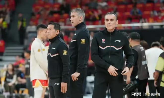 CBA總決賽再調(diào)整，北京隊重大喜訊，曾凡博渴望打封閉帶傷出戰(zhàn)