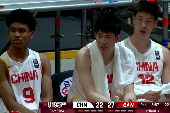 中国男篮：朱正爆发19分，郇斯楠8盖帽！NBA名宿之子8中0