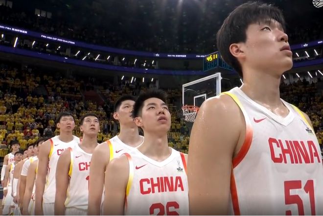 中国男篮：赵睿4失误5中1，正负值最低，对手30分三分5中5