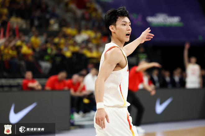 中國男籃VS波黑男籃二番戰(zhàn)名單：徐杰頂替趙睿出戰(zhàn) 對方17號就位