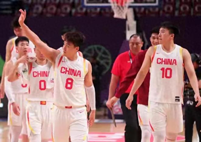 坏了！中国男篮战新西兰遇苦主：送韩国单节17次罚球裁判再度执裁