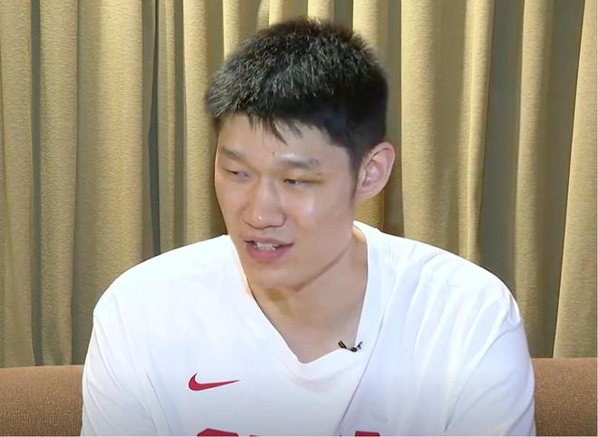 胡金秋：能在中国男篮很开心和幸福，要好好总结打好后续比赛
