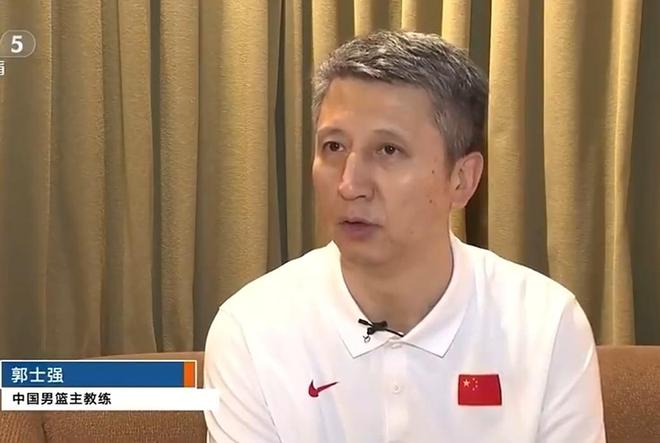 郭士强指出男篮取胜三大法宝，点出走出低谷两大关键，表扬高诗岩