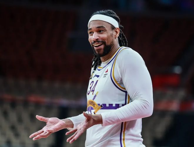 送走萨林杰又来个刺头！周鹏拿他没办法，张庆鹏能降服此人吗？