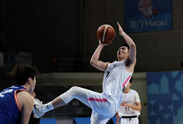 李悦洲：去美国只能从高中打起强度不如CBA！全运场均砍42.3分