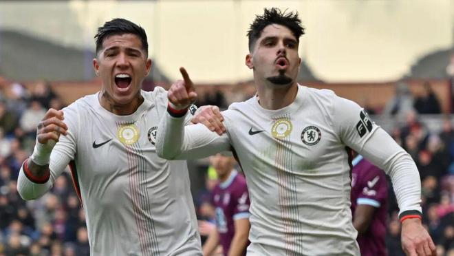 切尔西赢球不足喜：首发双前锋0射正 欧冠踢巴萨该换人了