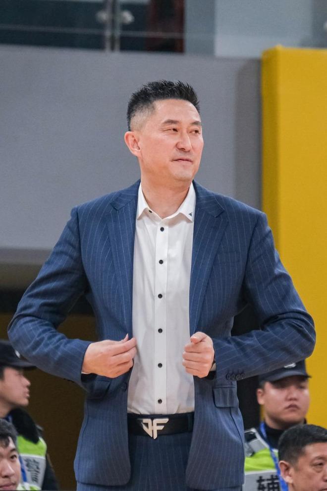 升官了!杜锋当选广东省篮协书记,全运会率广东队夺4金1铜历史最佳