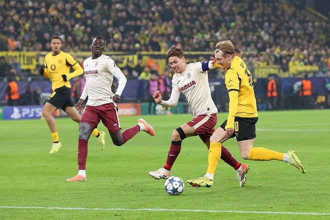 欧冠：多特蒙德4比0比利亚雷亚尔 吉拉西双响