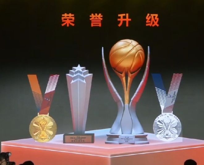 CBA发布会！全面接轨FIBA规则，联赛年轻化，转播商仍未谈妥！
