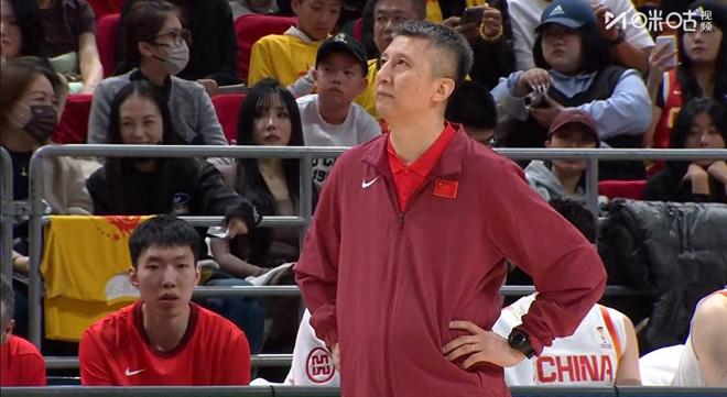 新华社发文，力挺中国男篮主帅郭士强，球迷：郭导帅位稳了？